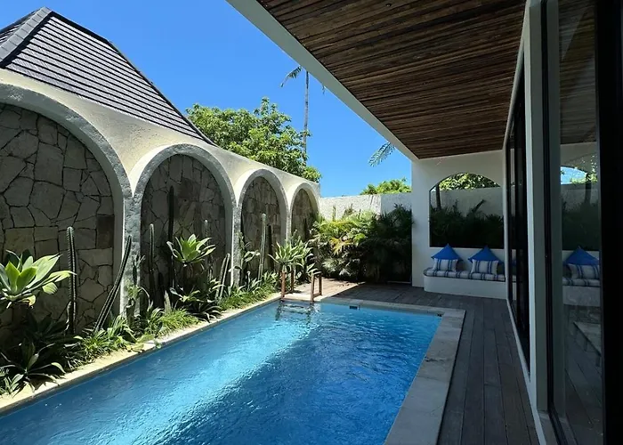 Tuluscoliving 1, 4 Bedroom & 5 Bathroom * Kuta (Bali)