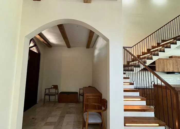 Villa Tuluscoliving 1, 4 Bedroom & 5 Bathroom *