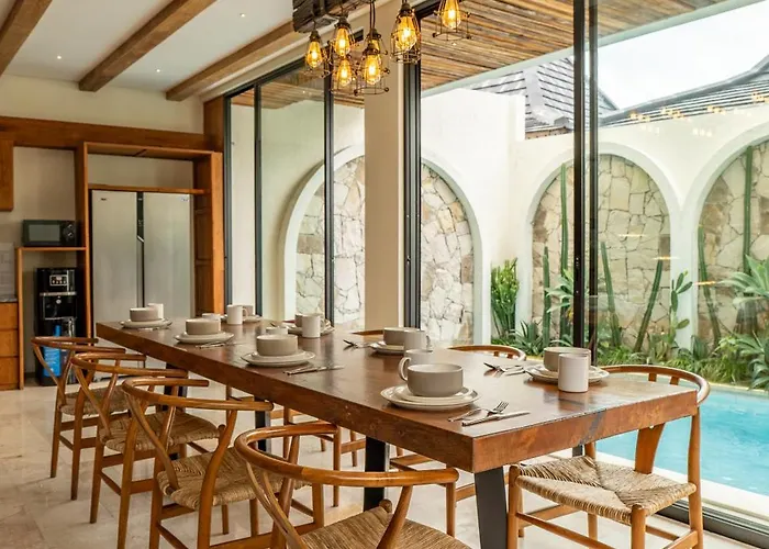 Villa Tuluscoliving 1, 4 Bedroom & 5 Bathroom *
