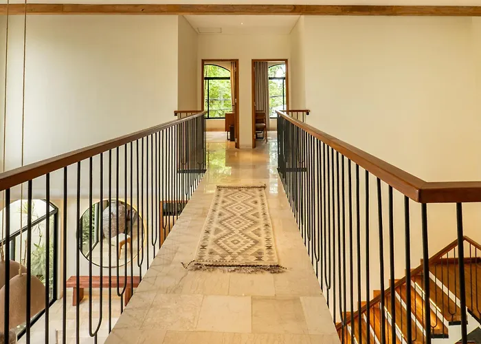 Tuluscoliving 1, 4 Bedroom & 5 Bathroom Villa Kuta (Bali)