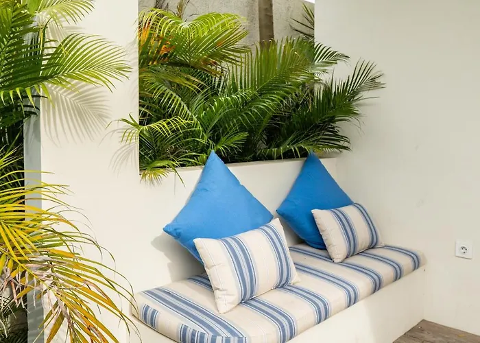 Tuluscoliving 1, 4 Bedroom & 5 Bathroom * Kuta (Bali)