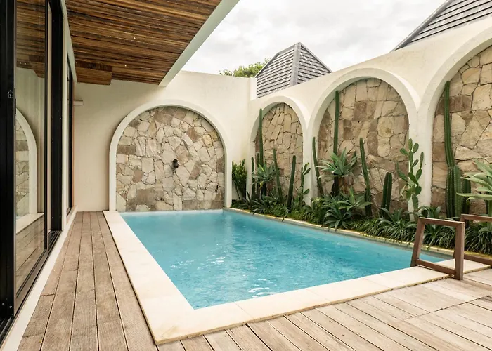 Tuluscoliving 1, 4 Bedroom & 5 Bathroom Villa Kuta (Bali)
